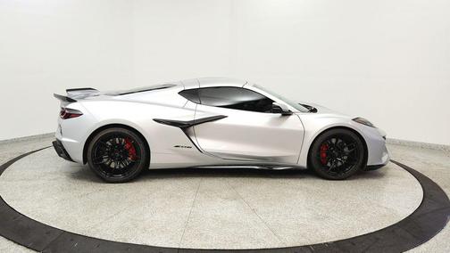 Blade Silver Metallic 2026 Chevrolet Corvette Z06