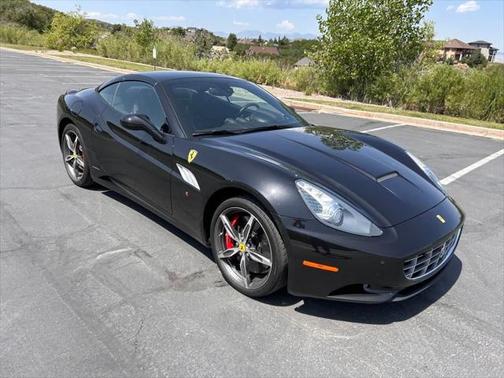 2014 Ferrari California Base