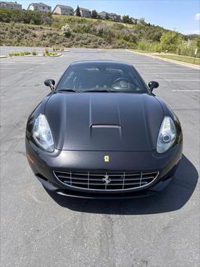 2014 Ferrari California Base