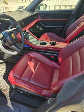 2022 Porsche Taycan Base