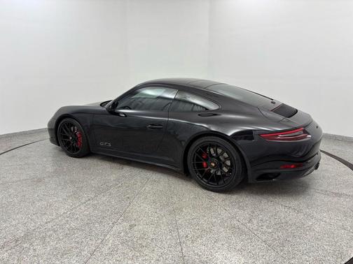 2019 Porsche 911 Carrera GTS