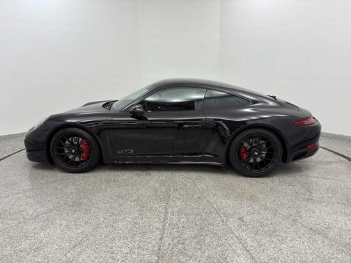 2019 Porsche 911 Carrera GTS