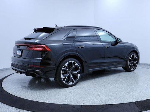 2024 Audi RS Q8 4.0T