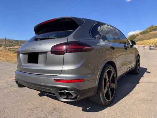 2018 Porsche Cayenne Turbo