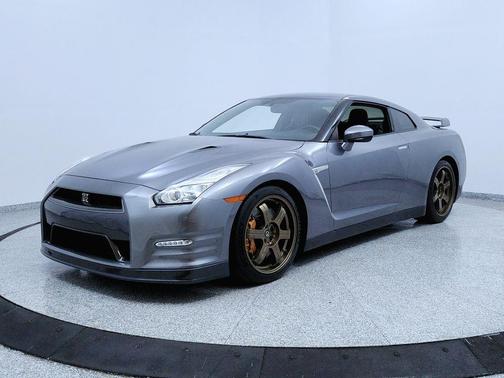 2016 Nissan GT-R Premium