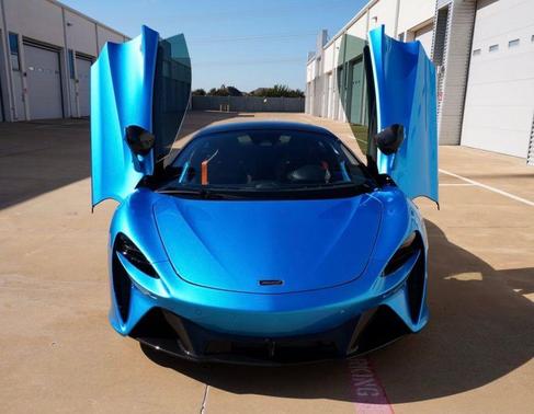 2023 McLaren Artura Vision