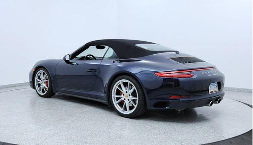 2017 Porsche 911 Carrera 4S Cabriolet