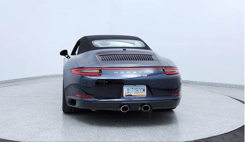 2017 Porsche 911 Carrera 4S Cabriolet