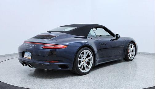 2017 Porsche 911 Carrera 4S Cabriolet