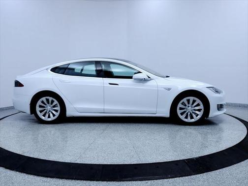 2016 Tesla Model S 70