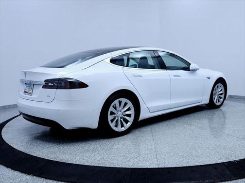 2016 Tesla Model S 70