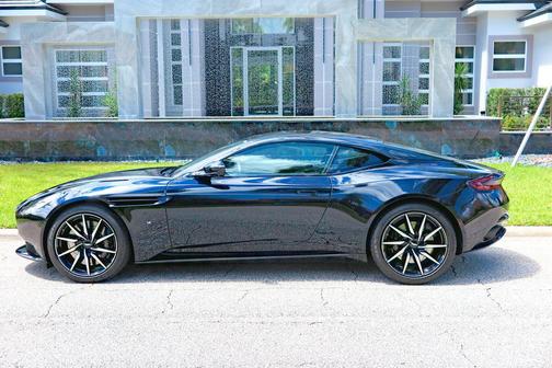2017 Aston Martin DB11 Launch Edition