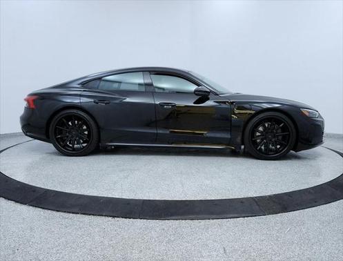 2022 Audi e-tron GT Prestige