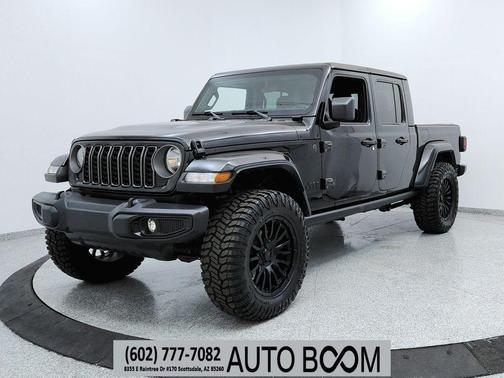 Black Clearcoat 2025 Jeep Gladiator Nighthawk