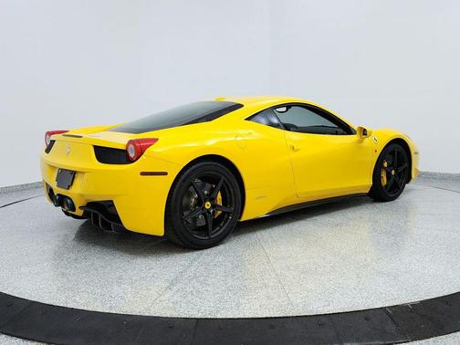 2011 Ferrari 458 Italia Base