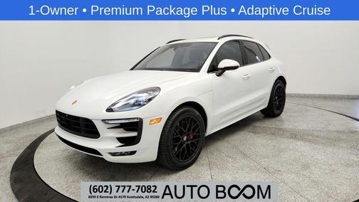 Carrara White Metallic 2017 Porsche Macan Macan GTS
