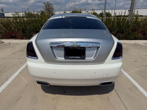 2016 Rolls-Royce Wraith Base