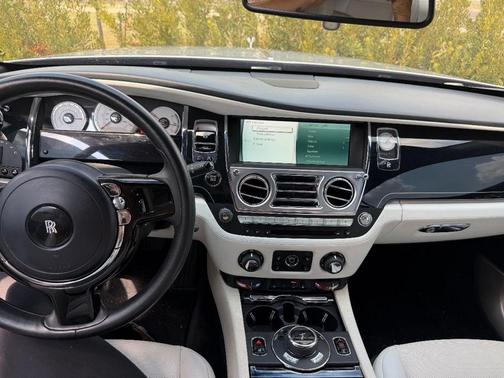 2016 Rolls-Royce Wraith Base