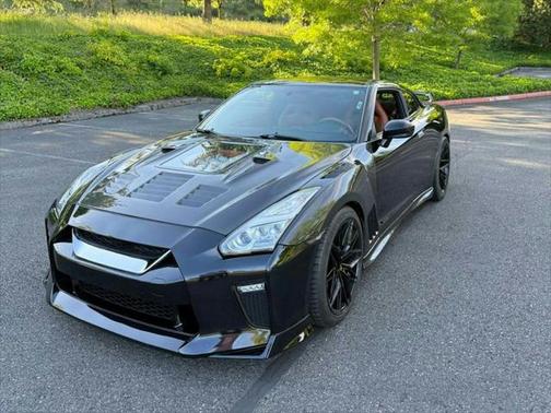 2017 Nissan GT-R Premium