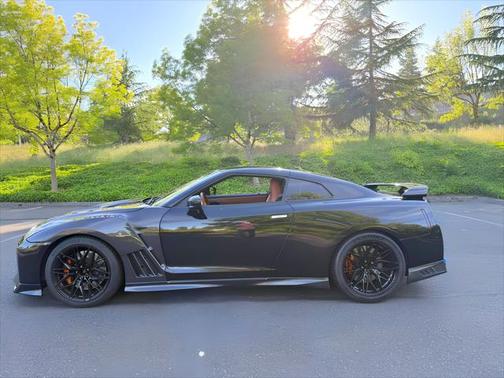 2017 Nissan GT-R Premium