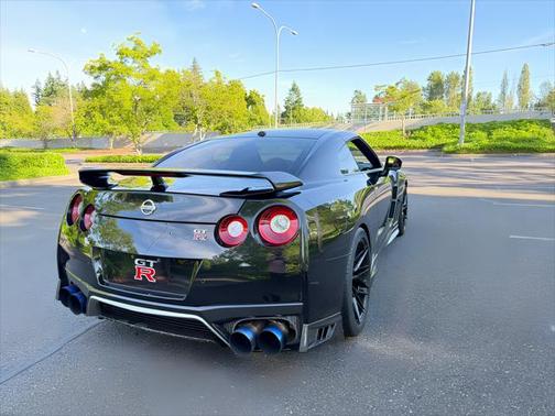 2017 Nissan GT-R Premium