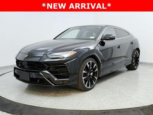 2022 Lamborghini Urus Graphite Capsule