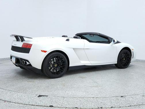 2013 Lamborghini Gallardo LP550-2