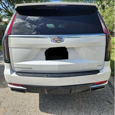 2022 Cadillac Escalade ESV Premium Luxury