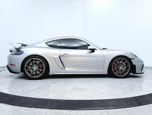 2021 Porsche 718 Cayman GT4