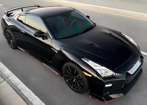 2021 Nissan GT-R Premium Dual-clutch 6-Speed Transmission