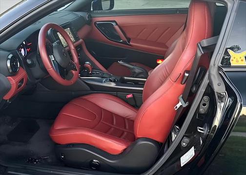 2021 Nissan GT-R Premium Dual-clutch 6-Speed Transmission
