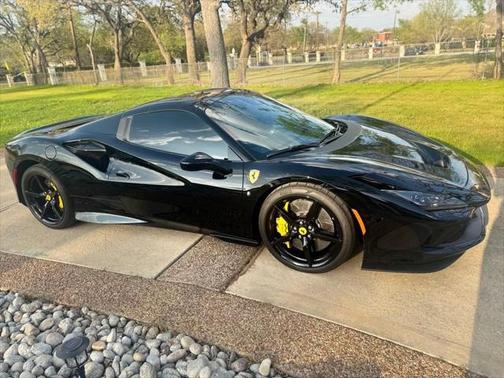 2022 Ferrari F8 Spider Base