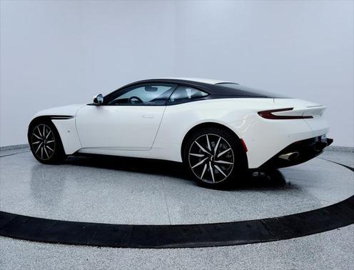 2018 Aston Martin DB11 Base
