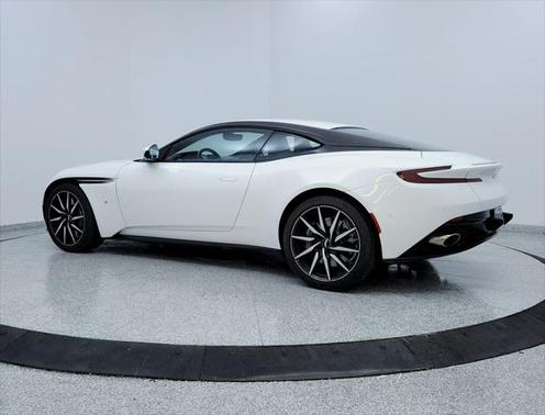 2018 Aston Martin DB11 Base