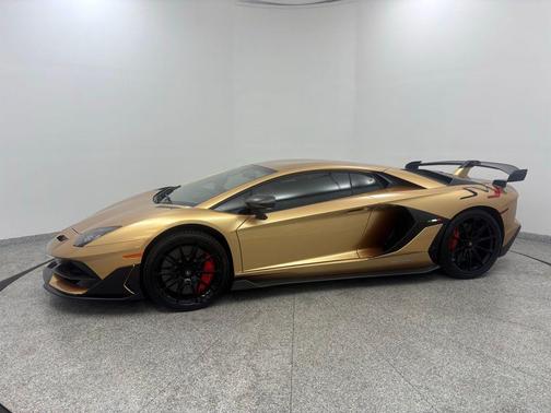 2019 Lamborghini Aventador SVJ Base