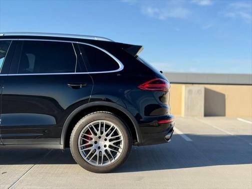 2018 Porsche Cayenne Turbo