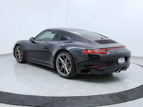 2017 Porsche 911 Carrera 4S