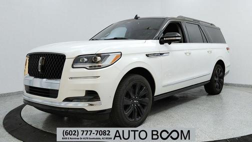 Pristine White Metallic Tri-Coat 2023 Lincoln Navigator Black Label