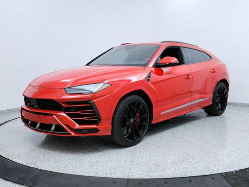 2019 Lamborghini Urus Base