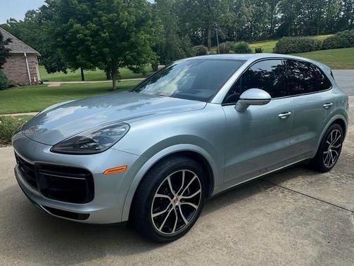 2023 Porsche Cayenne Turbo S