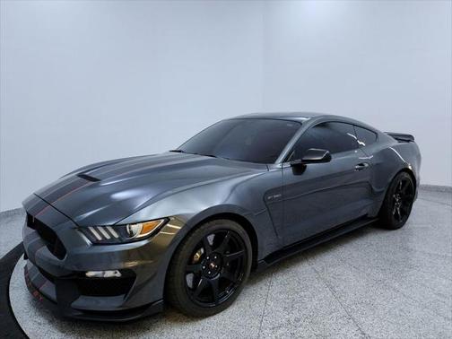 2016 Ford Shelby GT350 Base