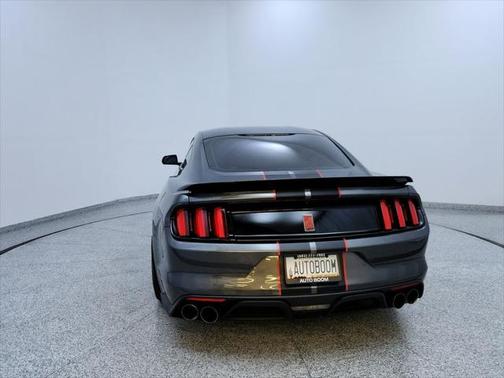 2016 Ford Shelby GT350 Base