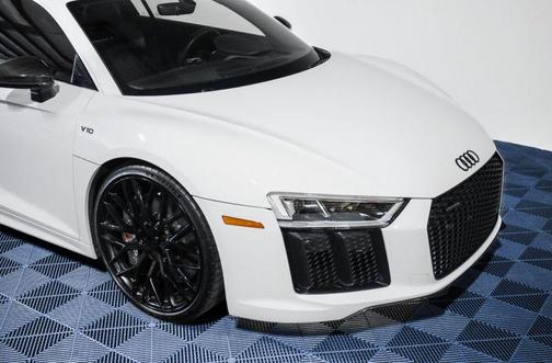 2017 Audi R8 5.2 V10 plus