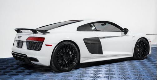 2017 Audi R8 5.2 V10 plus