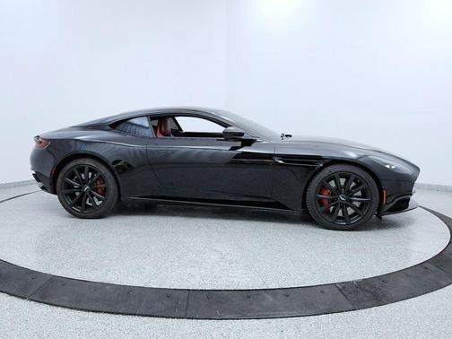 2018 Aston Martin DB11 Base