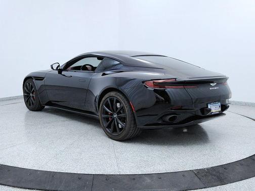 2018 Aston Martin DB11 Base