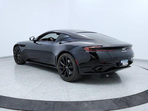 2018 Aston Martin DB11 Base