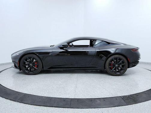 2018 Aston Martin DB11 Base