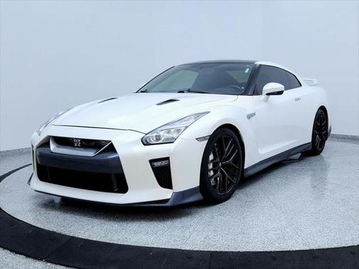 2017 Nissan GT-R Premium