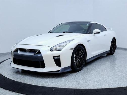 2017 Nissan GT-R Premium